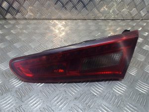 Rear Side Brake Indicator Light SET Tinted Black – Alfa Romeo Giulietta 2010-2020