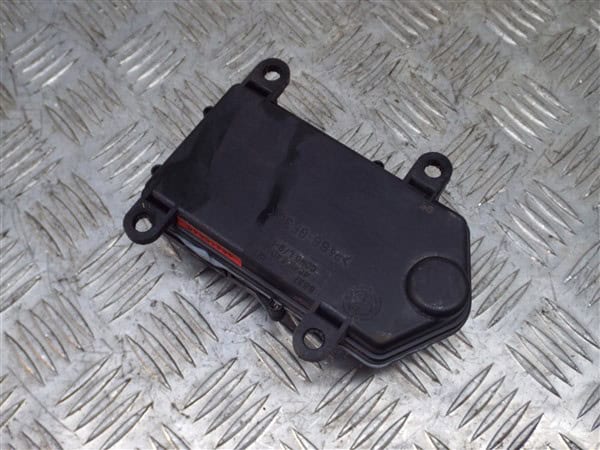 Engine Fusebox - Alfa Romeo 916 GTV Spider 1994-1997 - immagine 3