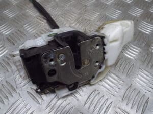 RIGHT – Front Door Lock Latch – Alfa Romeo 939 Brera Spider 2005-2012