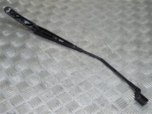 LEFT – Front Window Wiper Arm – Alfa Romeo Giulietta 2010-2020