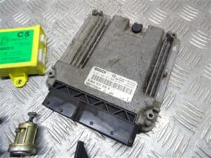 2.0 JTS Engine ECU Code box and Key 0261S01017 – Alfa Romeo 916 GTV Spider 2002-2005