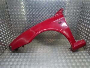 LEFT – Wing Red 289/A – Alfa Romeo GT 2000-2010