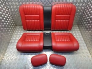 Red Momo Leather Rear Seats with Headrest – Alfa Romeo 916 GTV 1998-2005