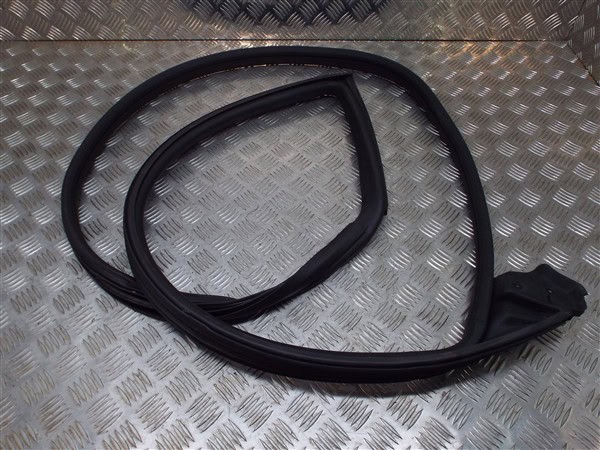 LEFT - Door Seal - Alfa Romeo Mito 2008-2020 - Image 2