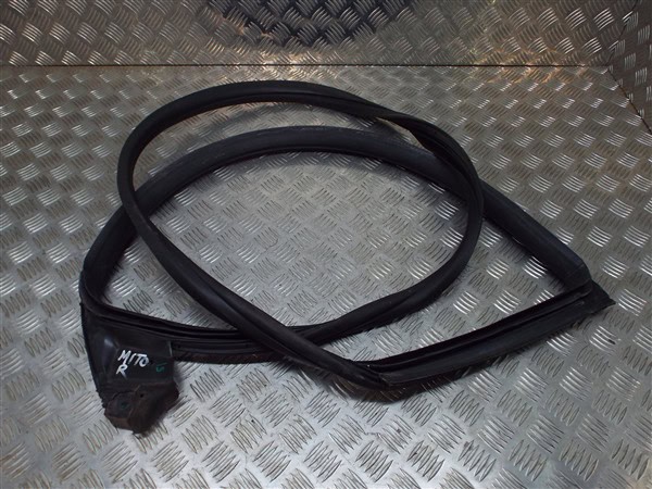 RIGHT - Door Seal - Alfa Romeo Mito 2008-2020