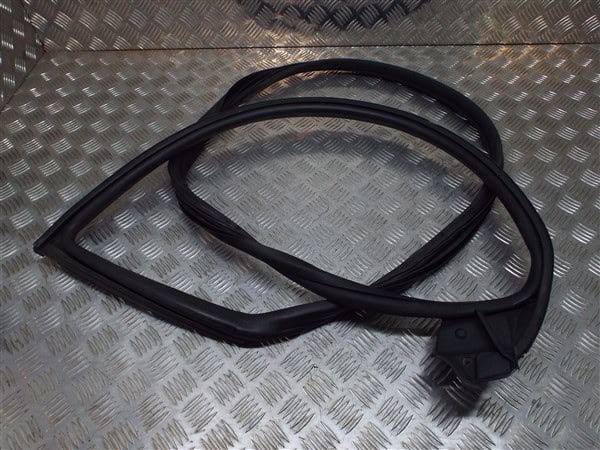 RIGHT - Door Seal - Alfa Romeo Mito 2008-2020 - Image 2