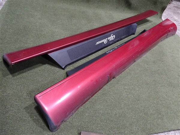 RIGHT and LEFT Side Skirts - Proteo Red 195 - Alfa Romeo 916 GTV Spider 1995-2005 - Image 6
