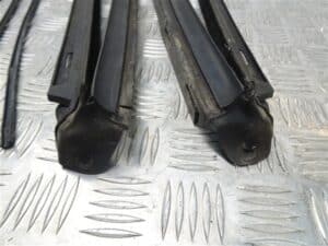 RIGHT and LEFT – Door Window Seals – Alfa Romeo 916 GTV Spider 1995-2005