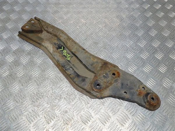 LEFT - Front Subframe Mount Bracket Support 3.0 3.2 V6 - Alfa Romeo 916 GTV Spider 1995-2005 - Image 2