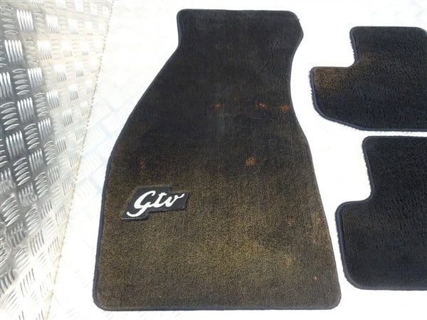 Black Floor Mats - Alfa Romeo 916 GTV 1995-2005 - Image 3