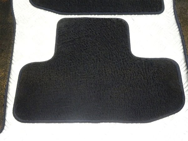 Black Floor Mats - Alfa Romeo 916 GTV 1995-2005 - Image 5