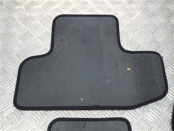 Black Floor Mats - Alfa Romeo 916 GTV 1995-2005 - Image 9