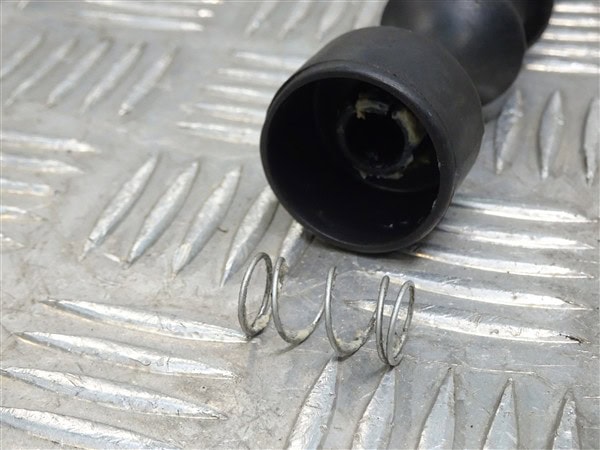 Gearstick Reverse Selector Sleeve with Spring - Alfa Romeo 916 GTV Spider 156 166 145 1995-2008 - Image 2