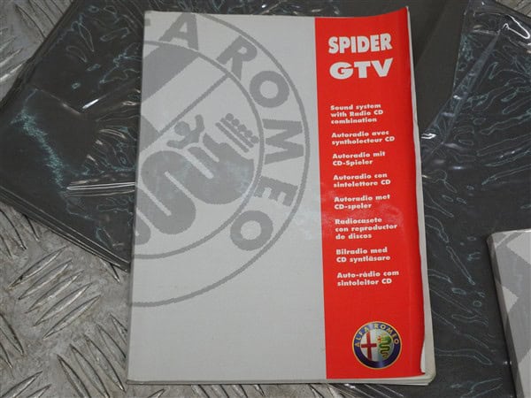 GTV Owners Manual Book Pack Phase2 – Alfa Romeo 916 GTV 1998-2005 - immagine 7