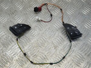 Steering Wheel Media Switches Controls – Alfa Romeo Giulietta 2010-2020