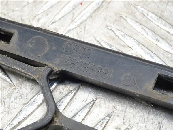 RIGHT - Bumper Grille - Alfa Romeo Giulietta 2010-2016 – Bild 4