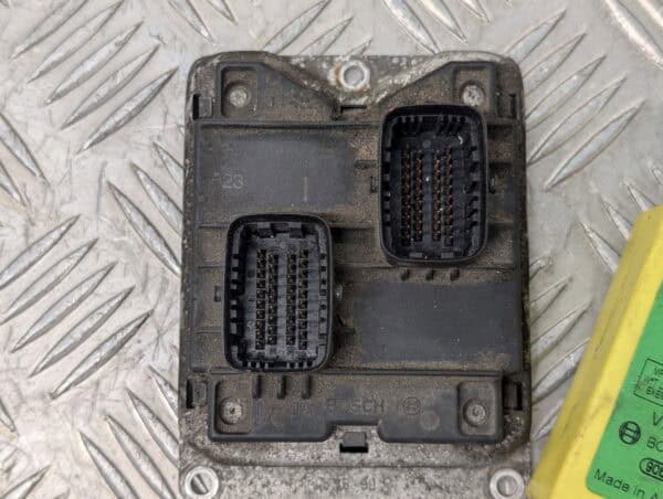 2.0 Twinspark Engine ECU Code Box and Key 0261206061 - Alfa Romeo 916 GTV Spider 1998-2001 - Image 3